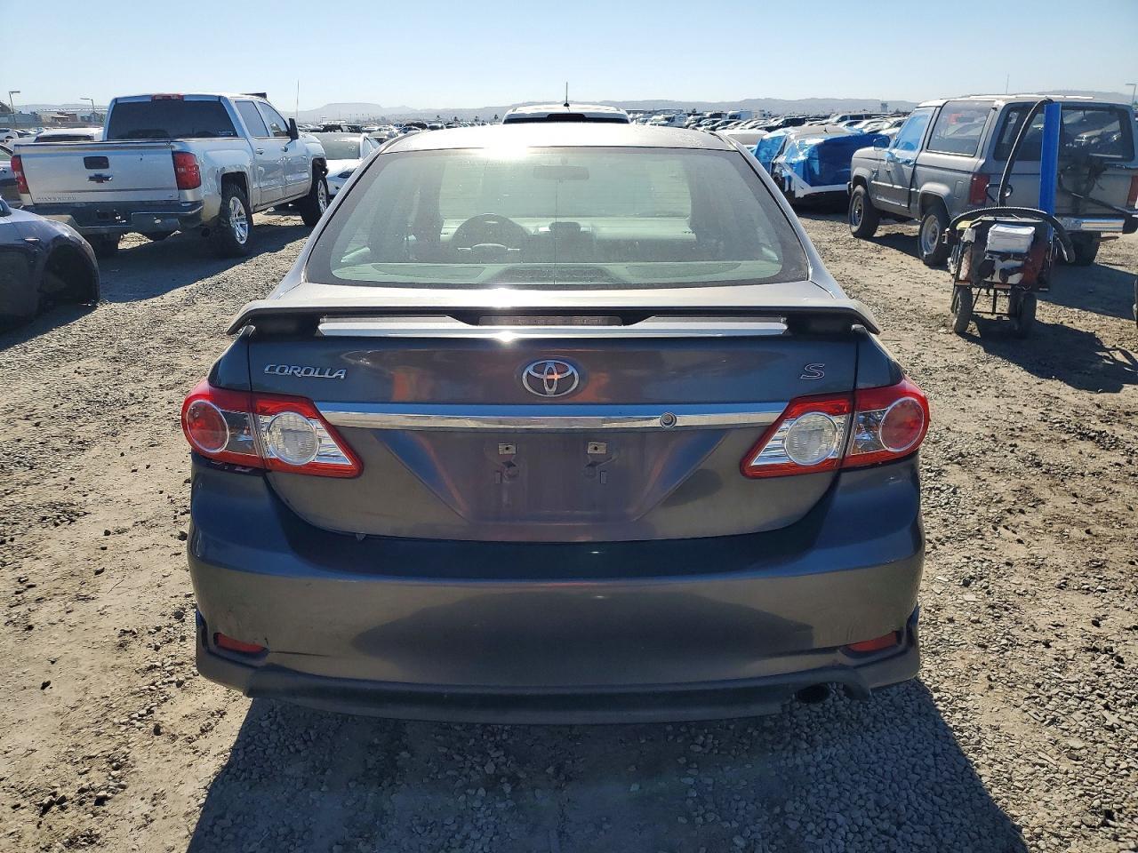 2013 TOYOTA COROLLA