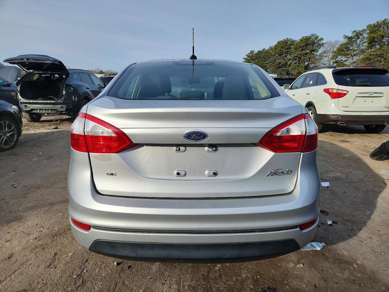 2018 FORD Fiesta