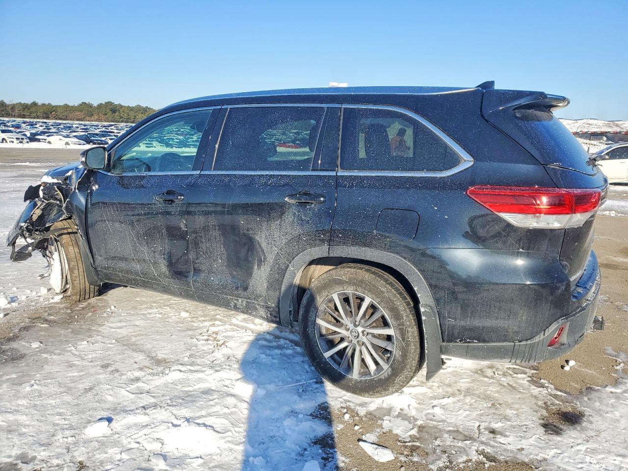 2017 TOYOTA HIGHLANDER