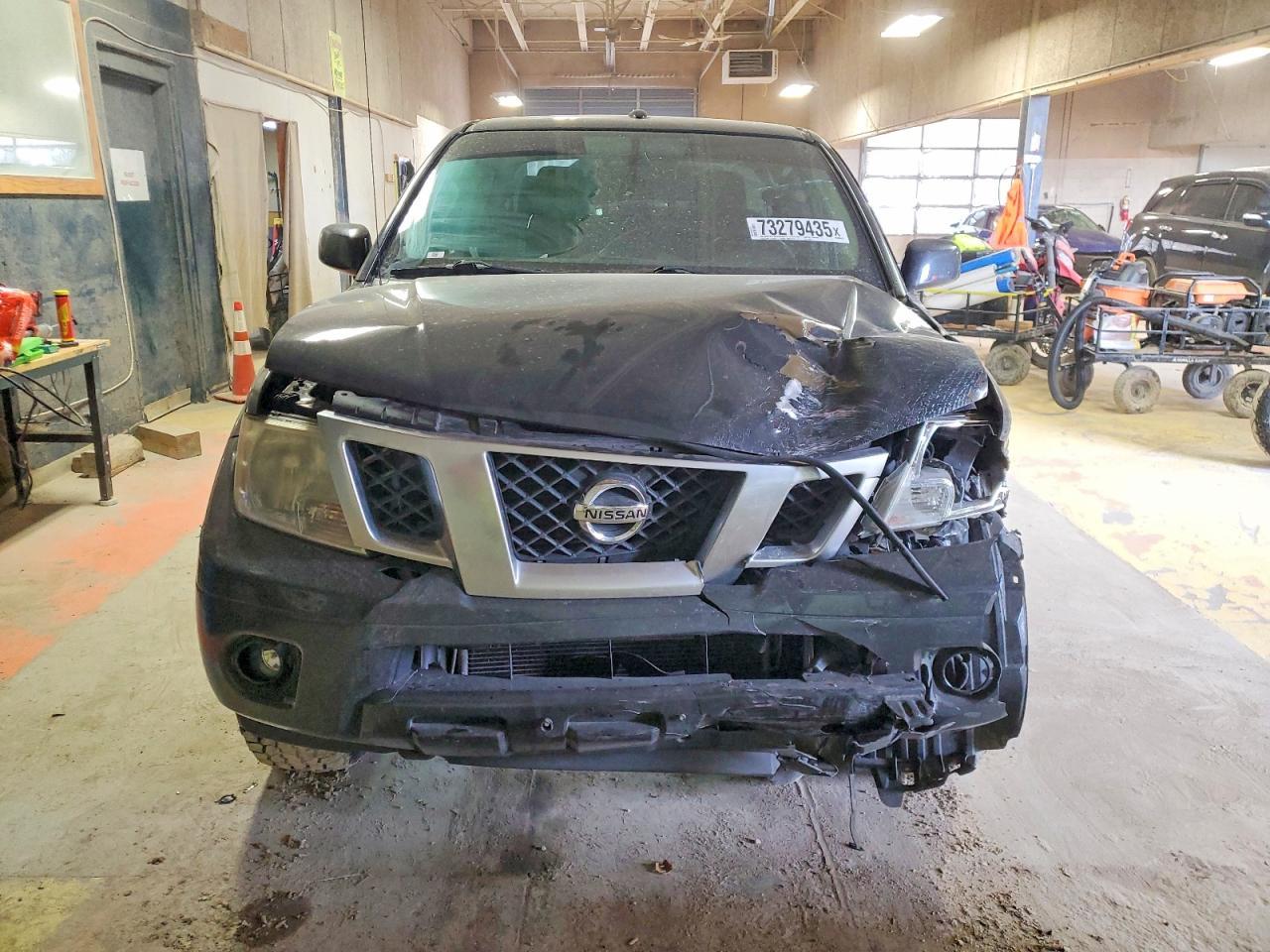 2015 NISSAN Frontier