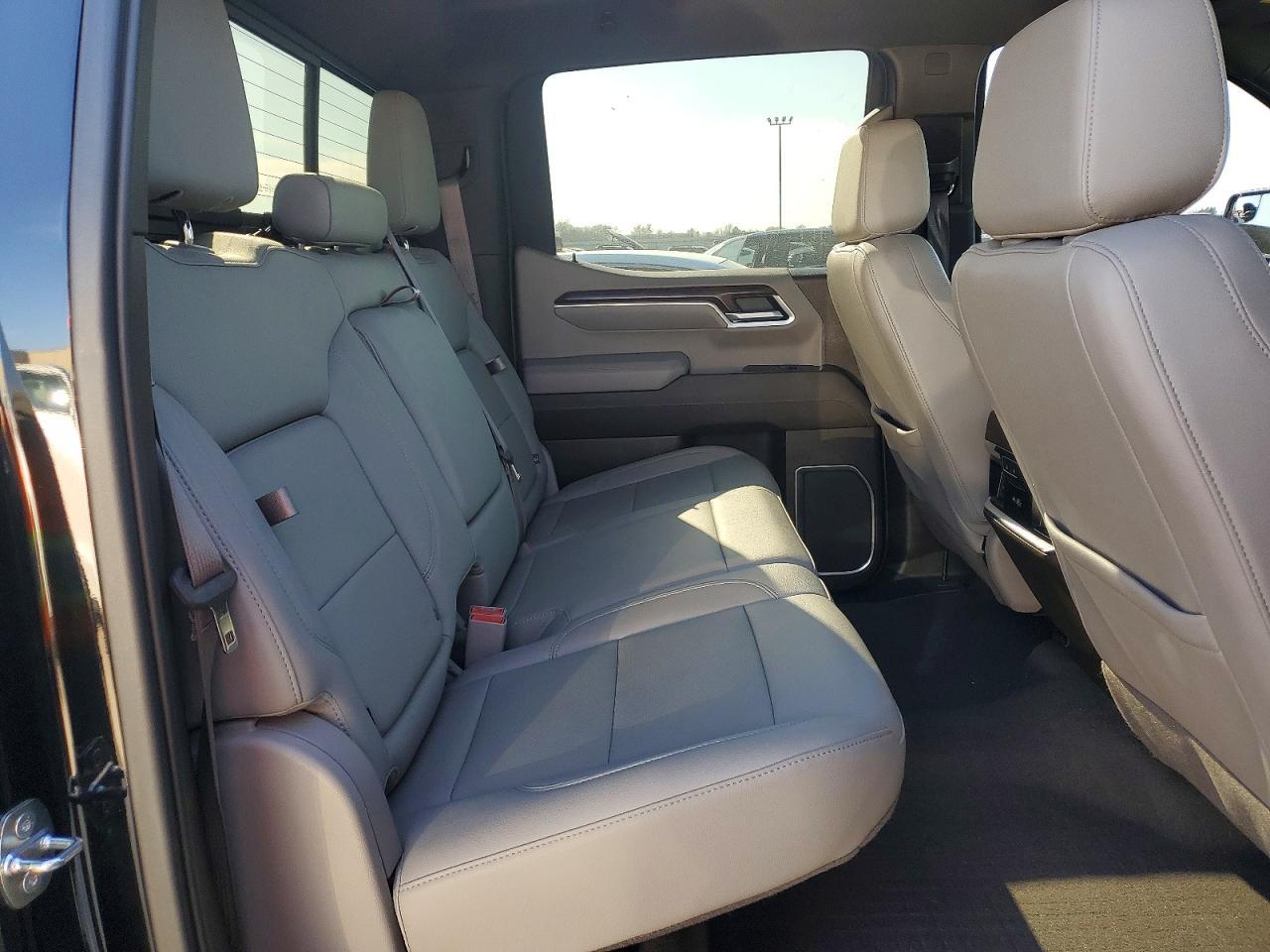 2023 GMC Sierra
