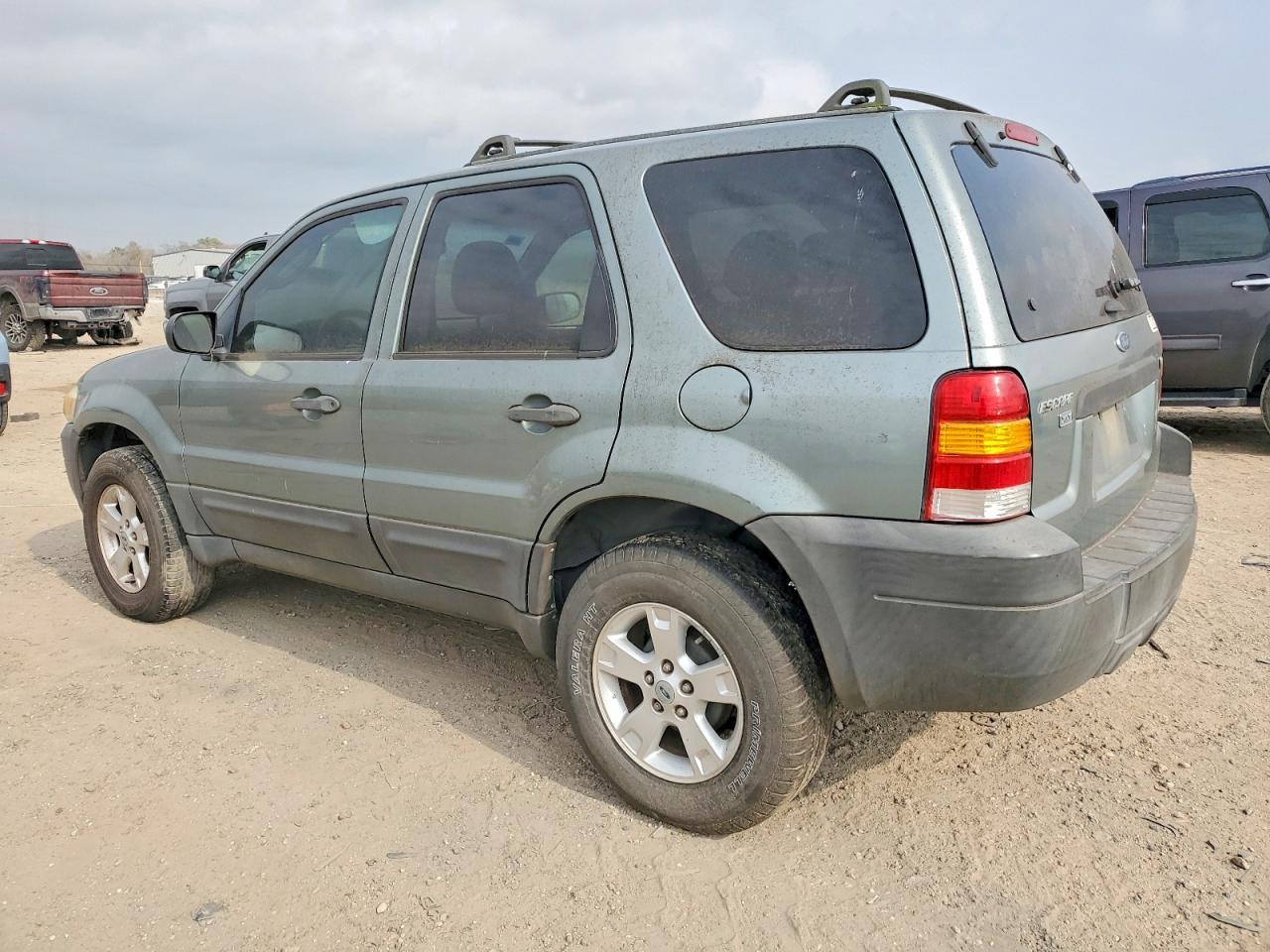 2006 FORD ESCAPE