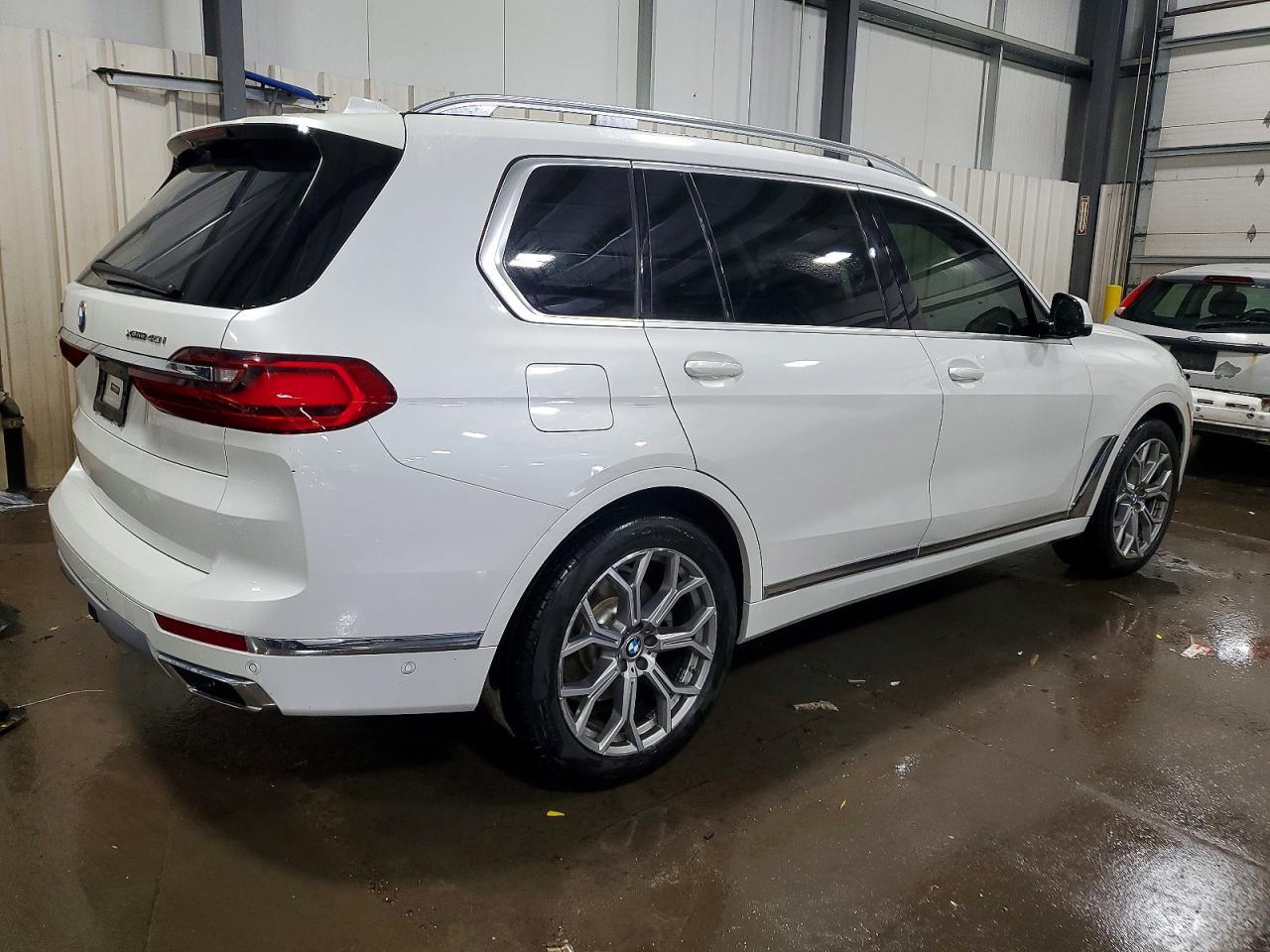 2020 BMW X7