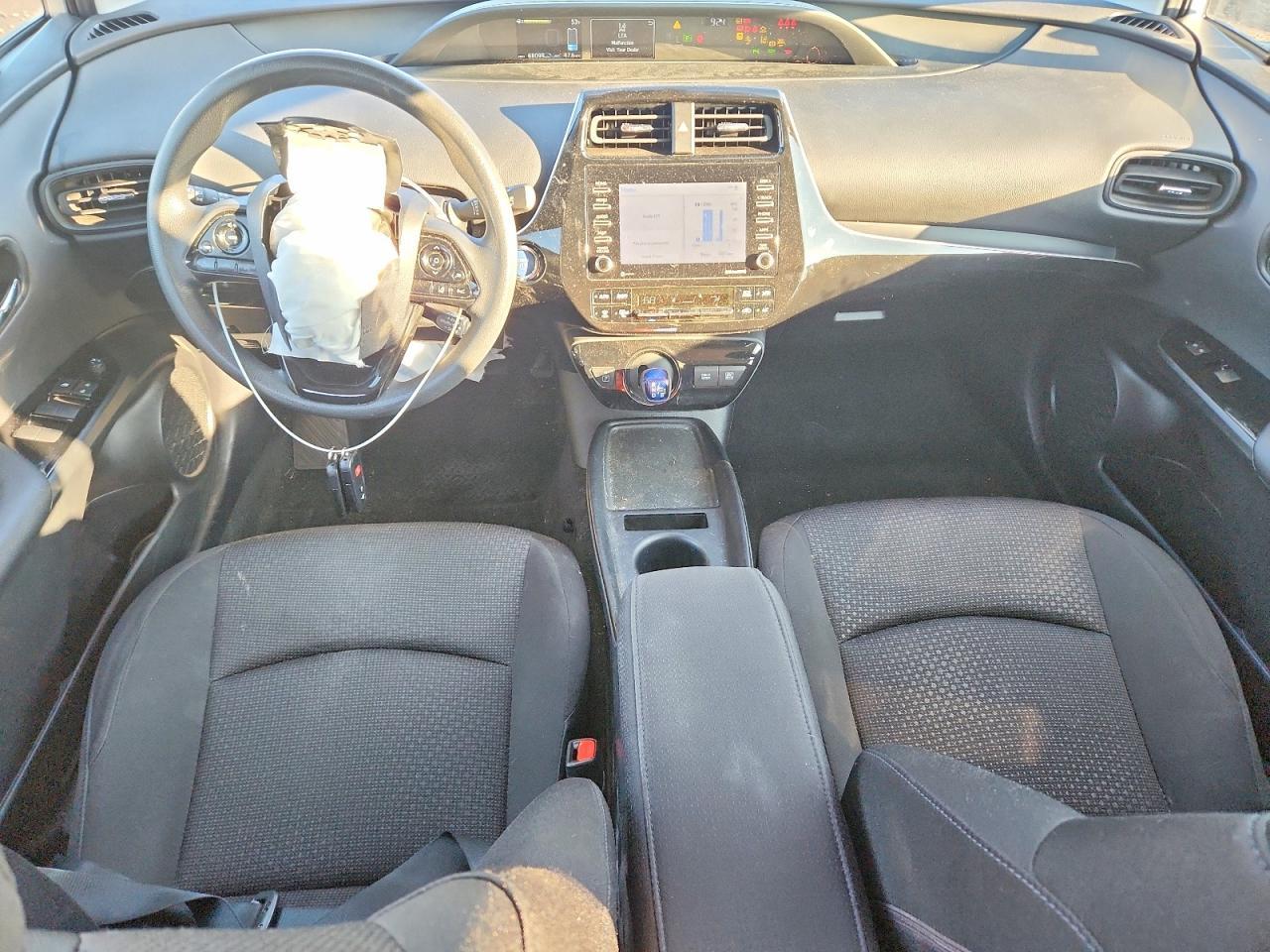 2022 TOYOTA PRIUS