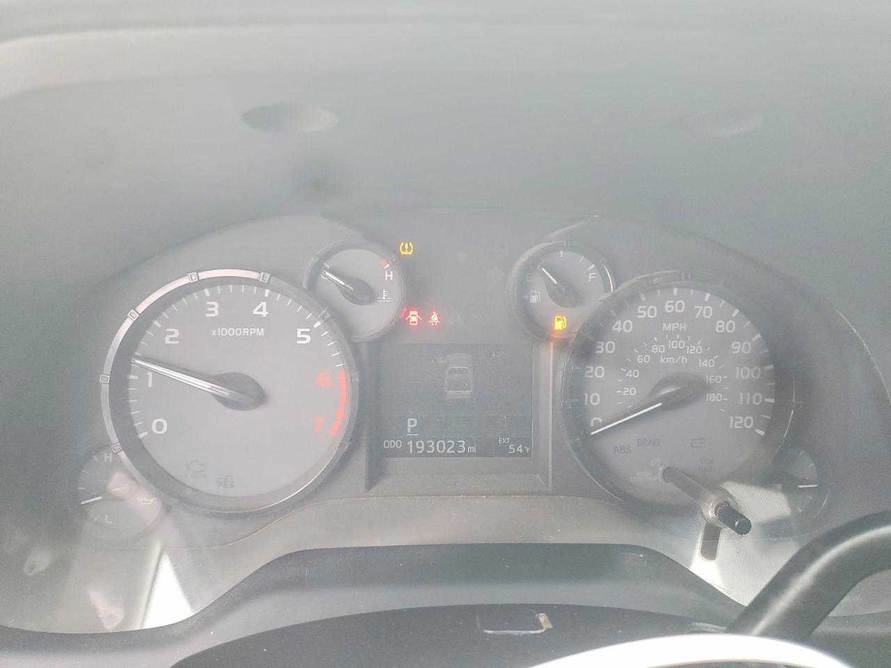 2016 TOYOTA TUNDRA