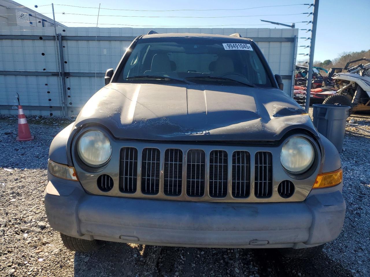 2005 JEEP Liberty