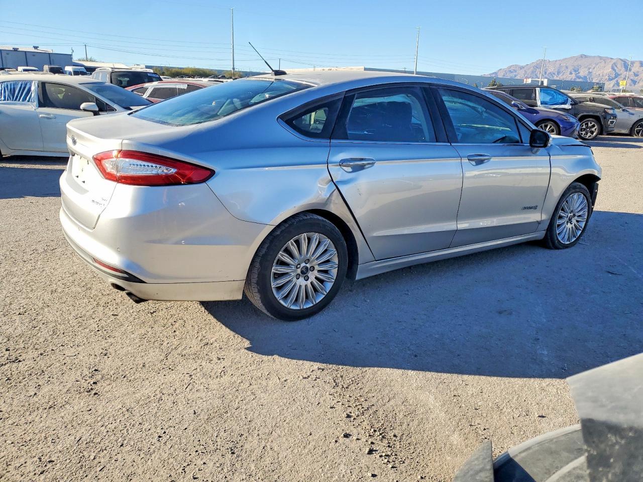 2016 FORD FUSION