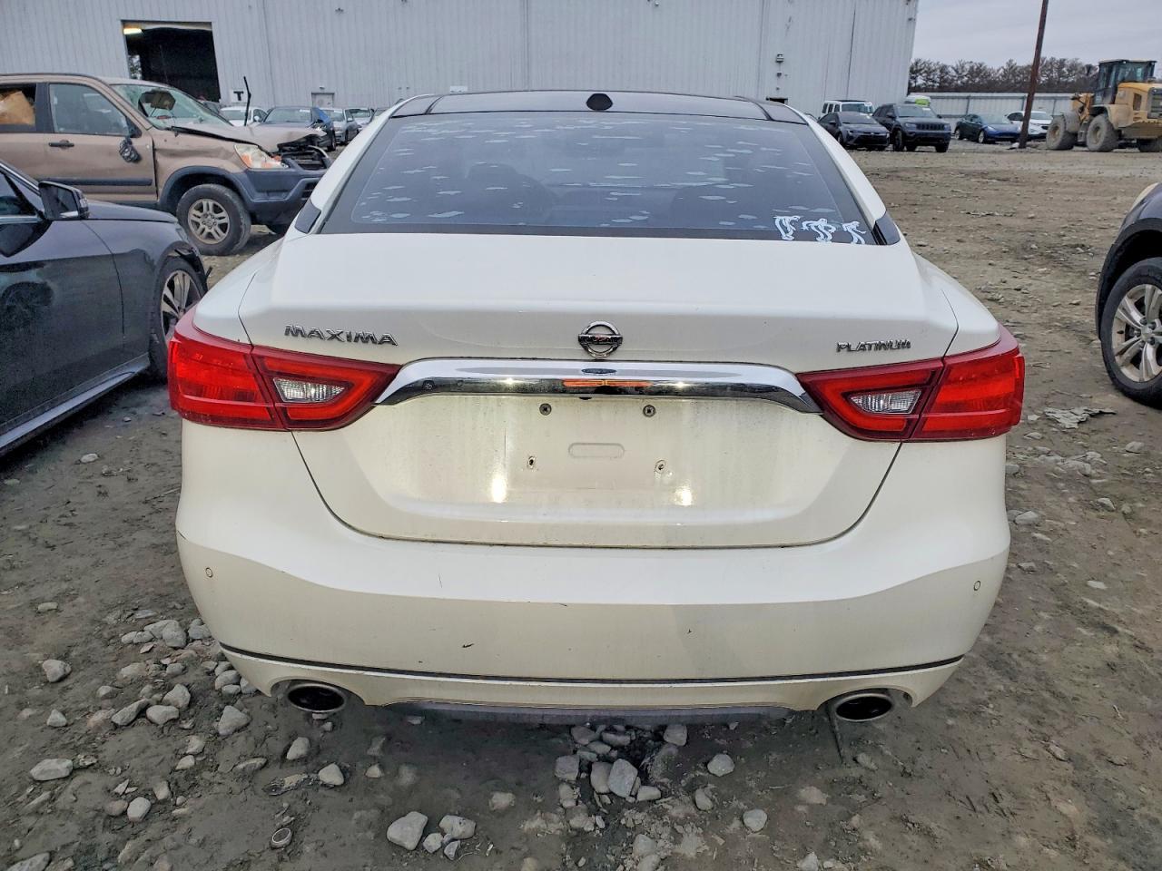 2017 NISSAN Maxima