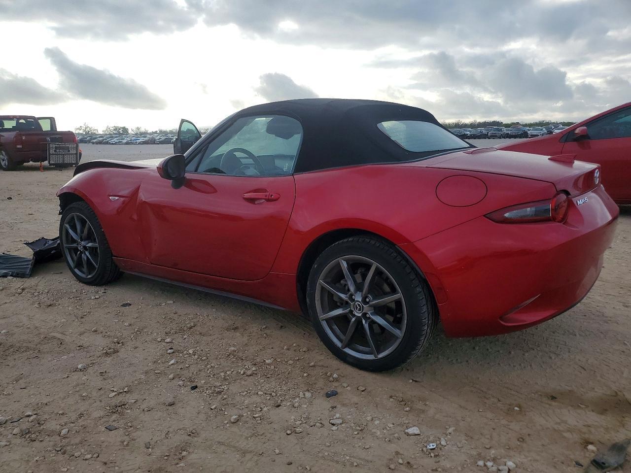 2016 MAZDA MX-5 Miata