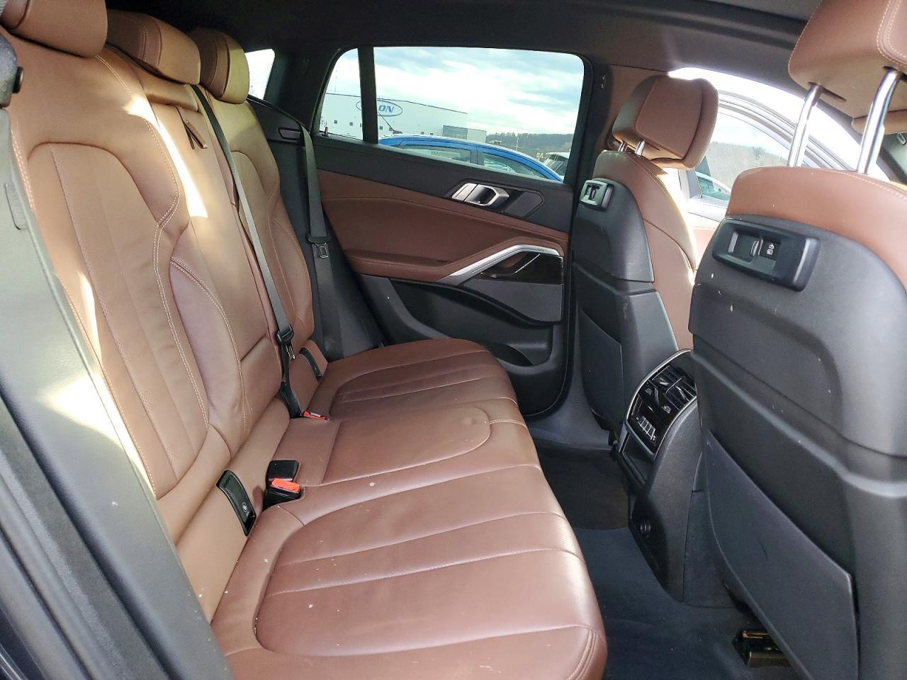 2021 BMW X6