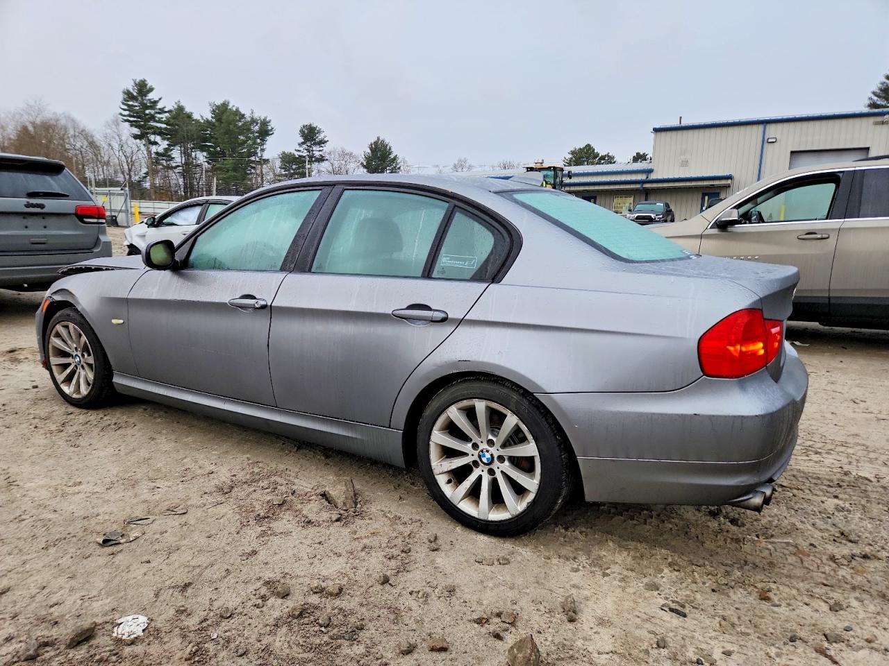 2011 BMW 3 SERIES