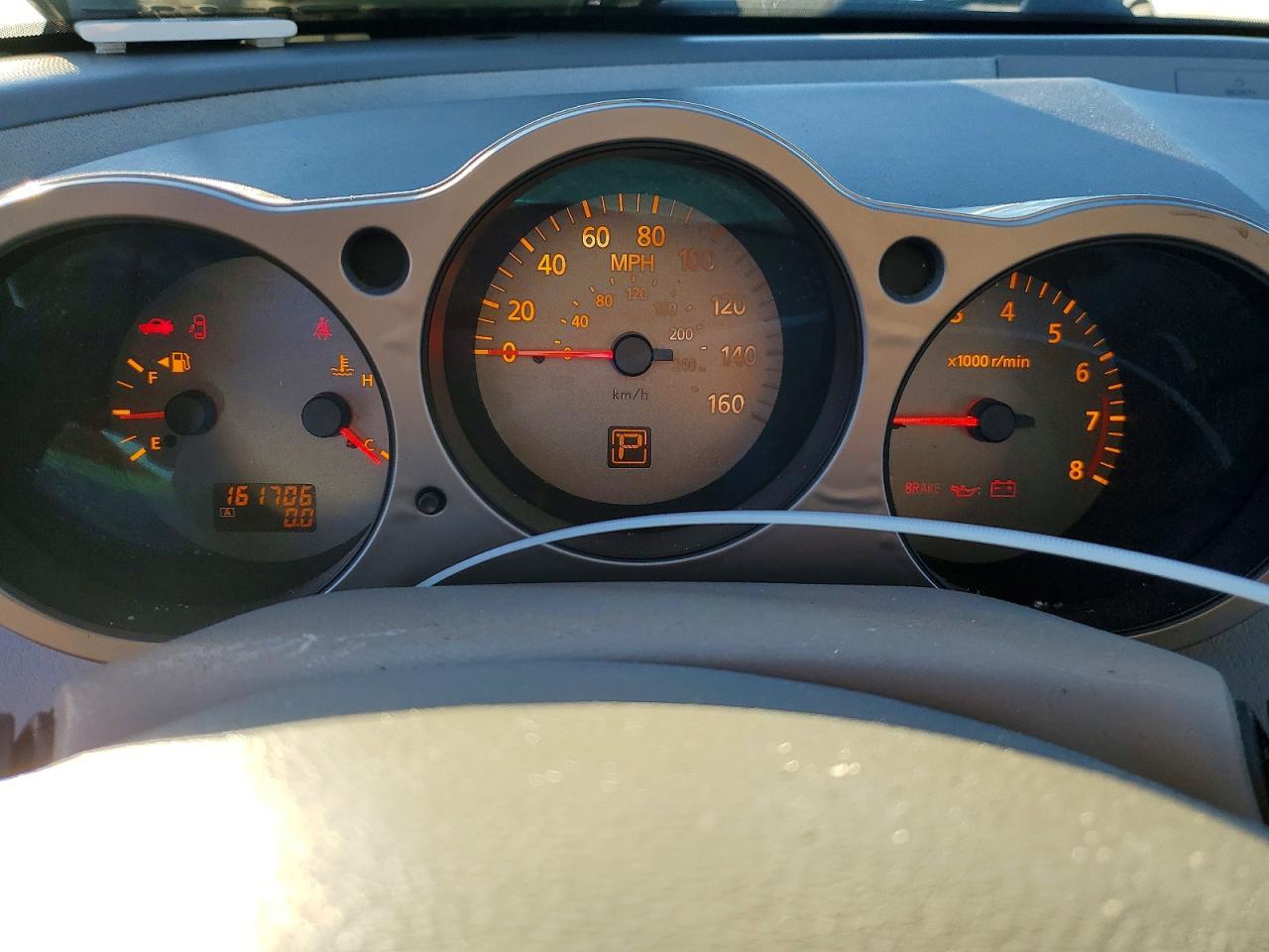 2004 NISSAN Maxima