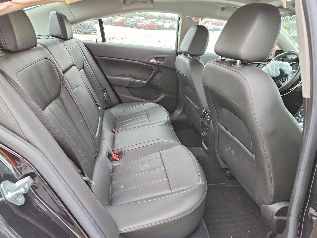 2011 BUICK Regal