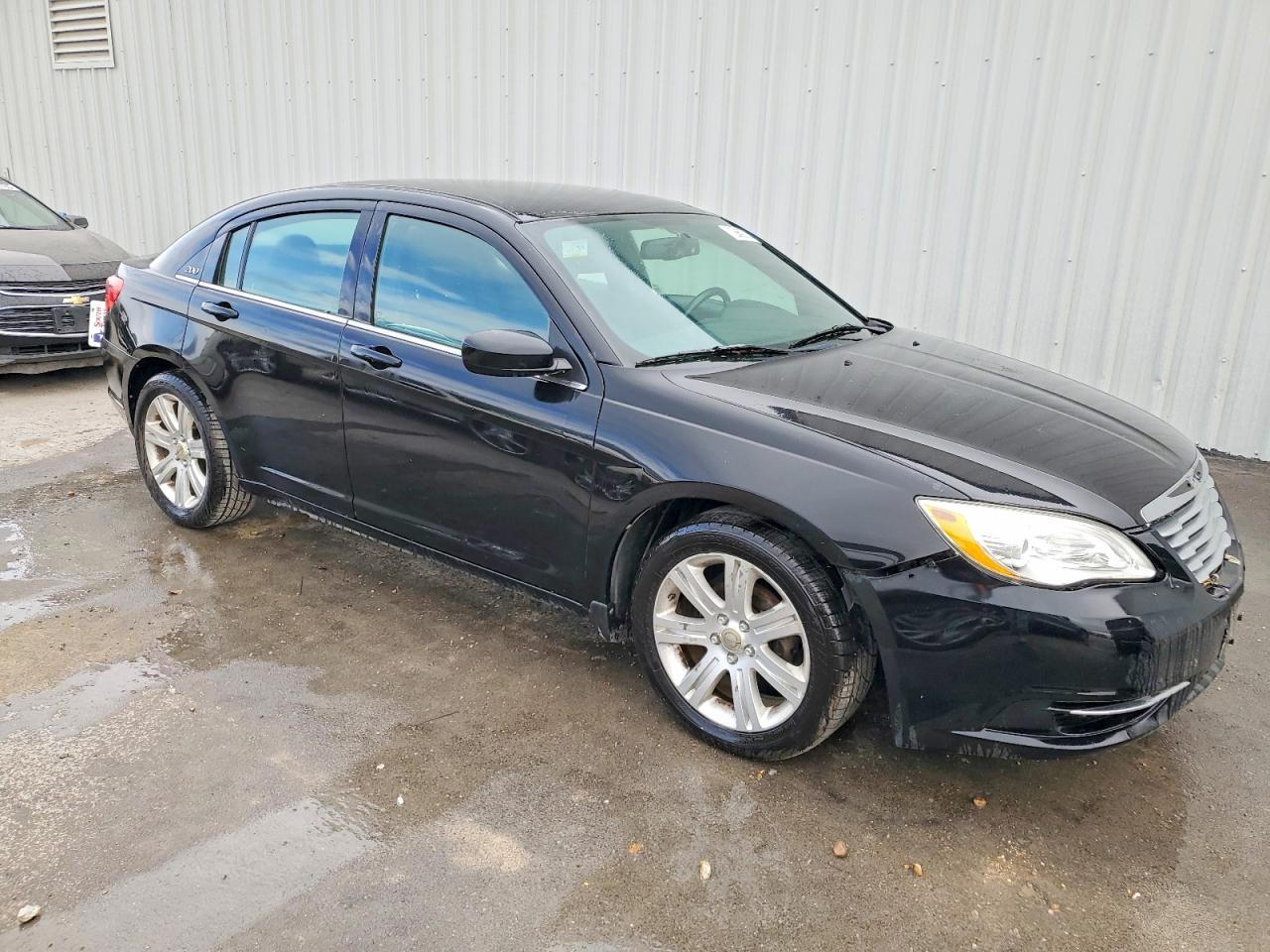 2013 CHRYSLER 200