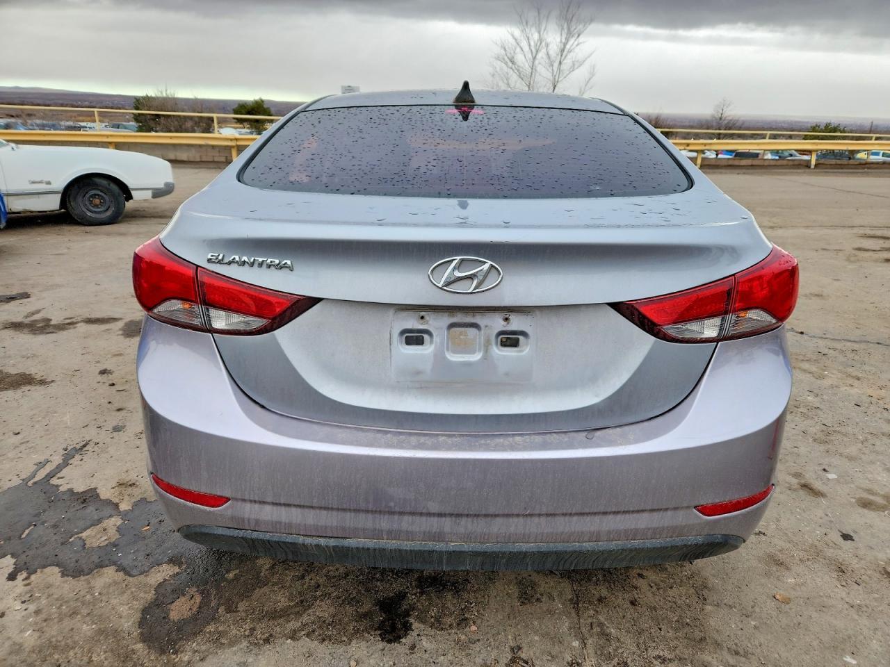 2016 HYUNDAI ELANTRA