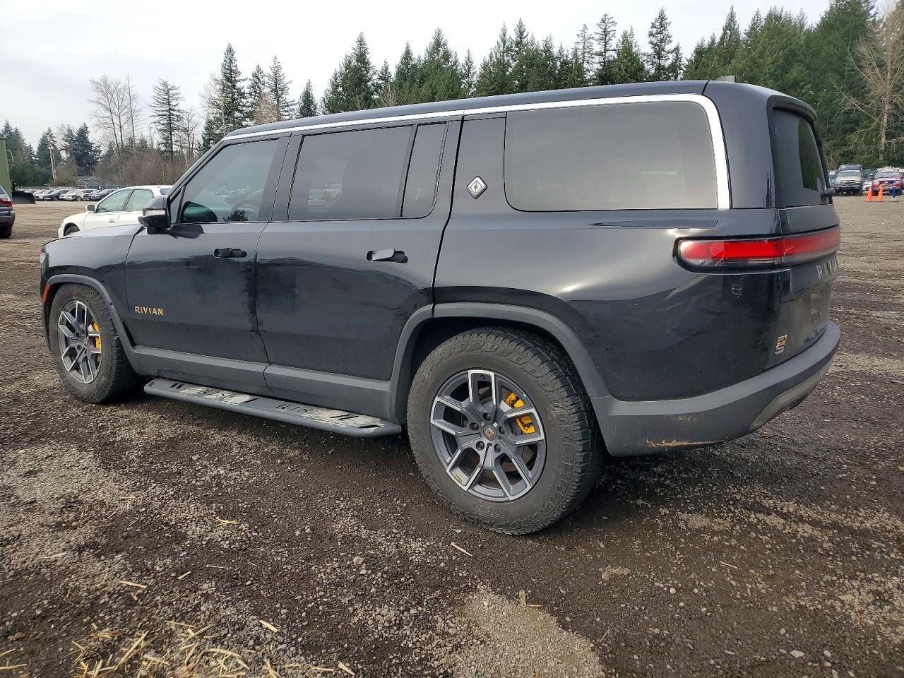 2023 RIVIAN R1s