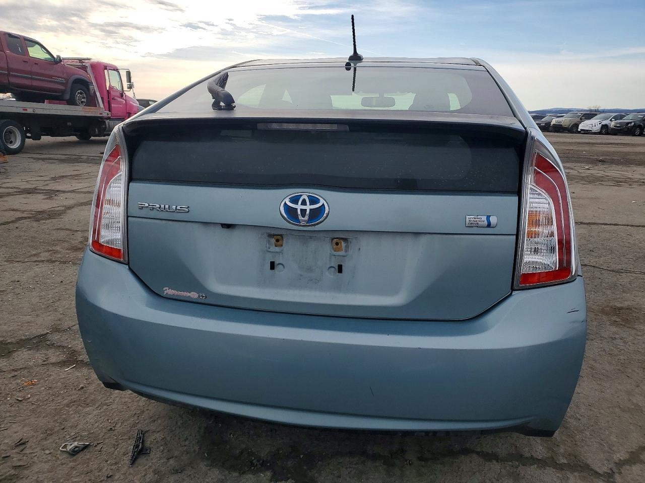 2014 TOYOTA PRIUS