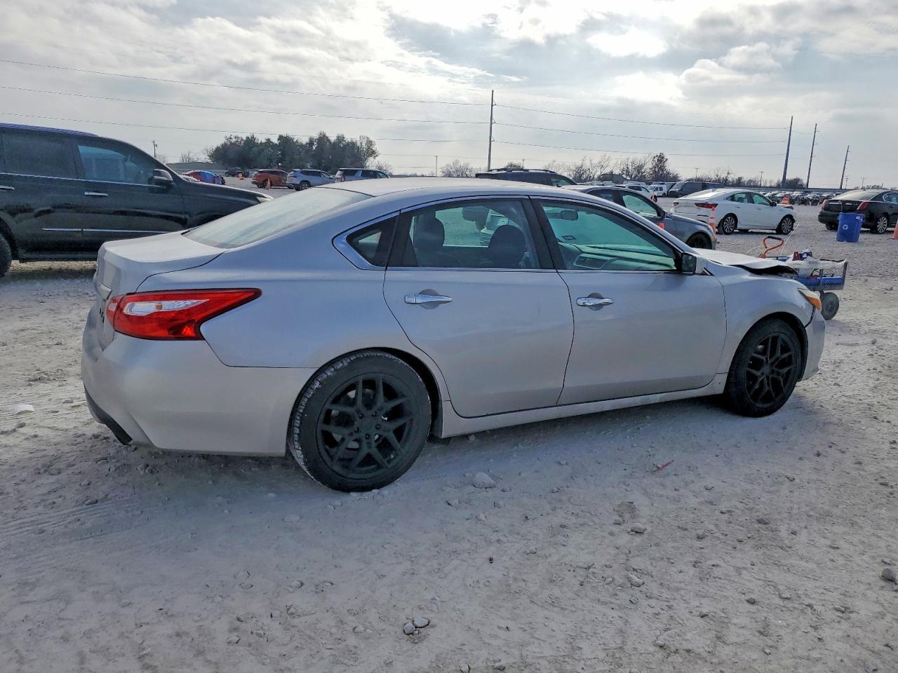 2016 NISSAN ALTIMA