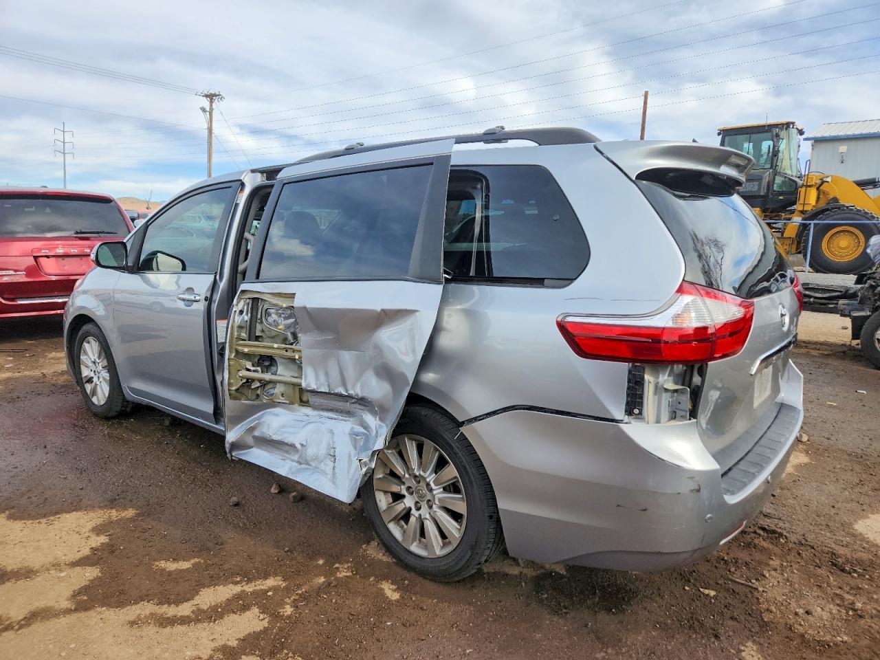 2015 TOYOTA SIENNA