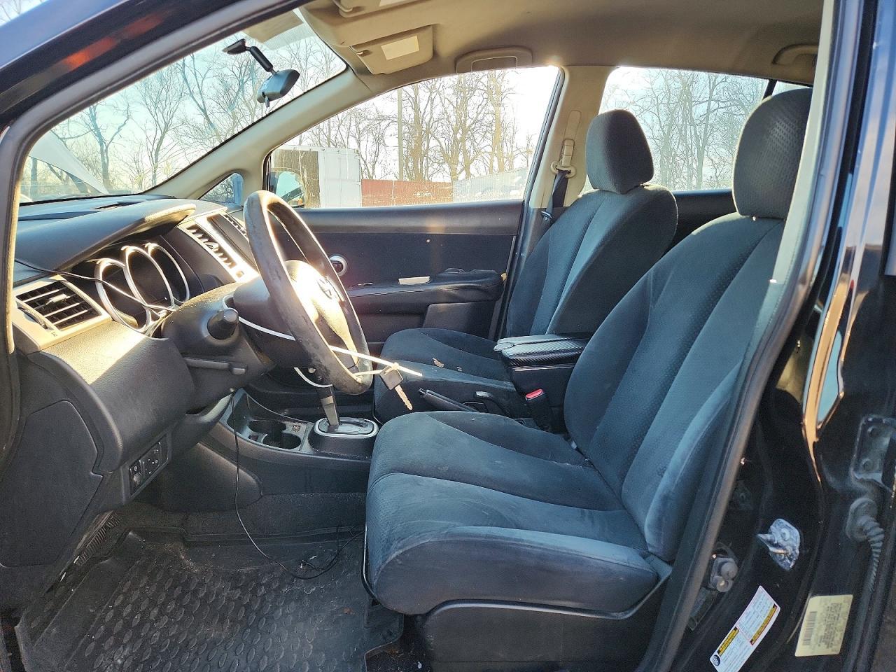 2010 NISSAN VERSA