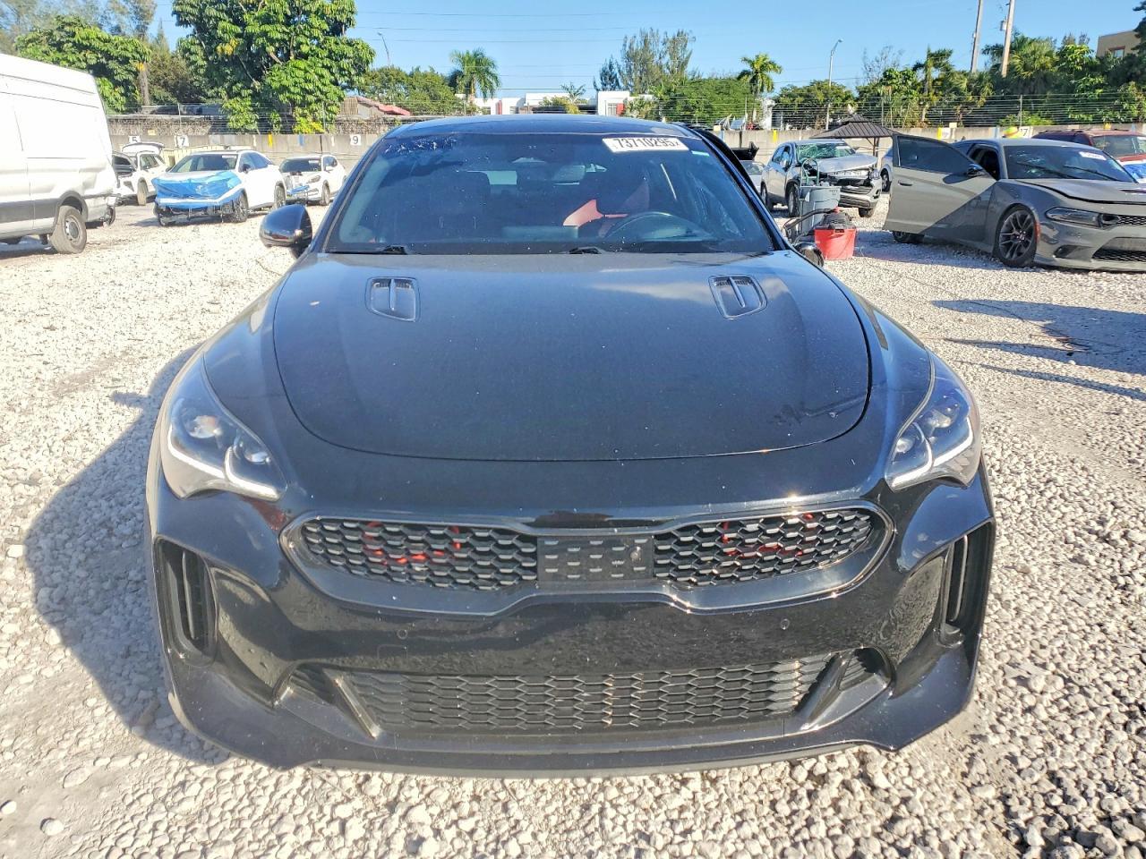 2022 KIA Stinger