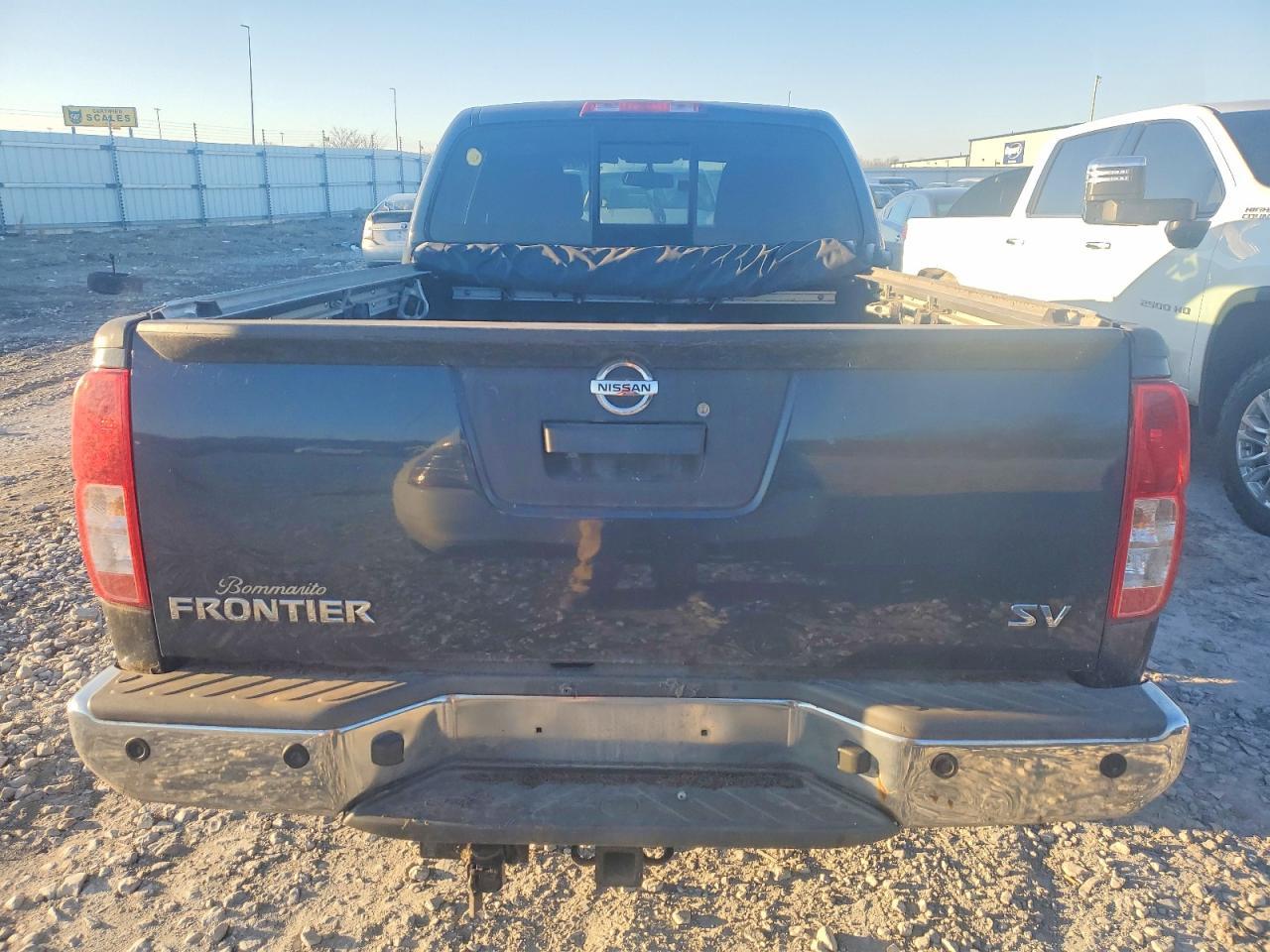 2015 NISSAN Frontier