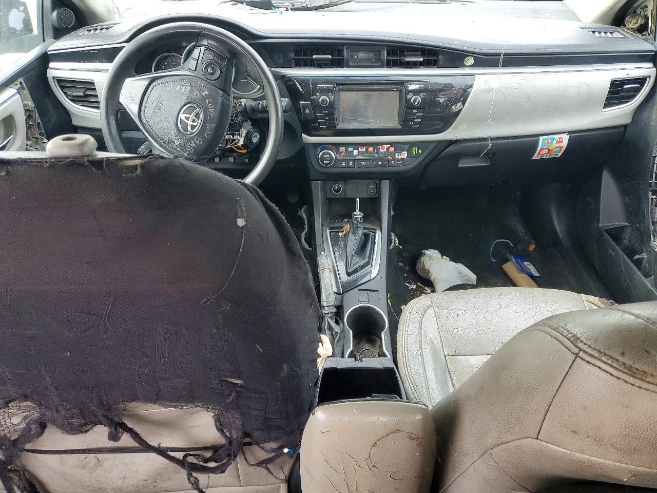 2015 TOYOTA COROLLA