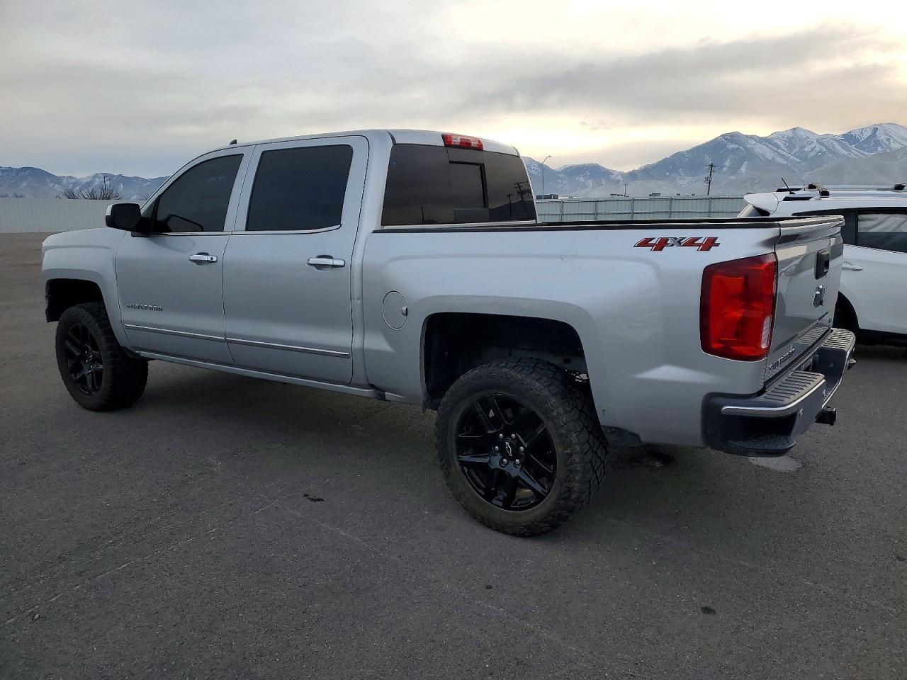 2018 CHEVROLET Silverado