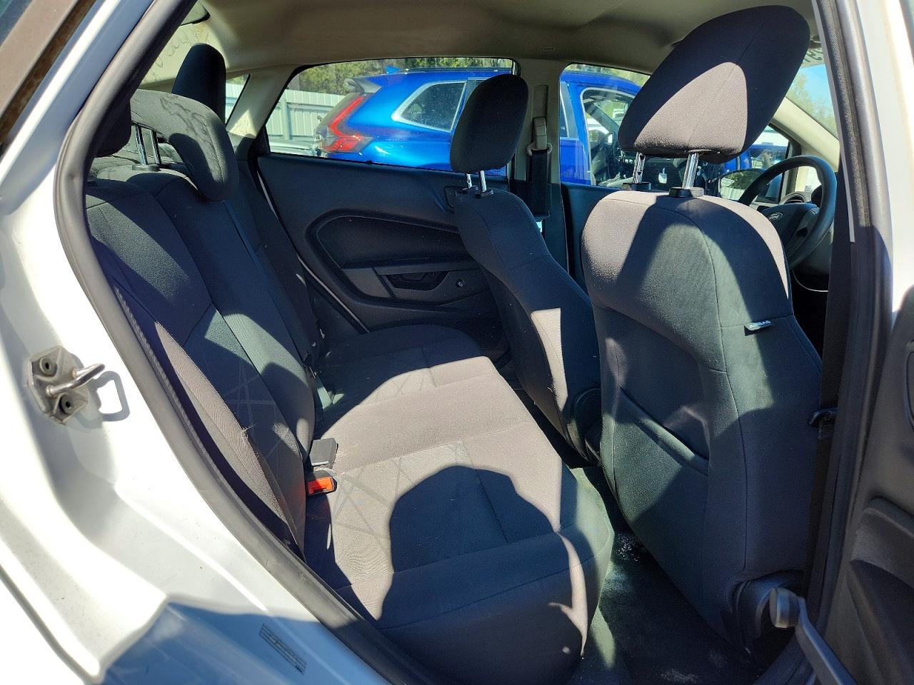 2014 FORD Fiesta