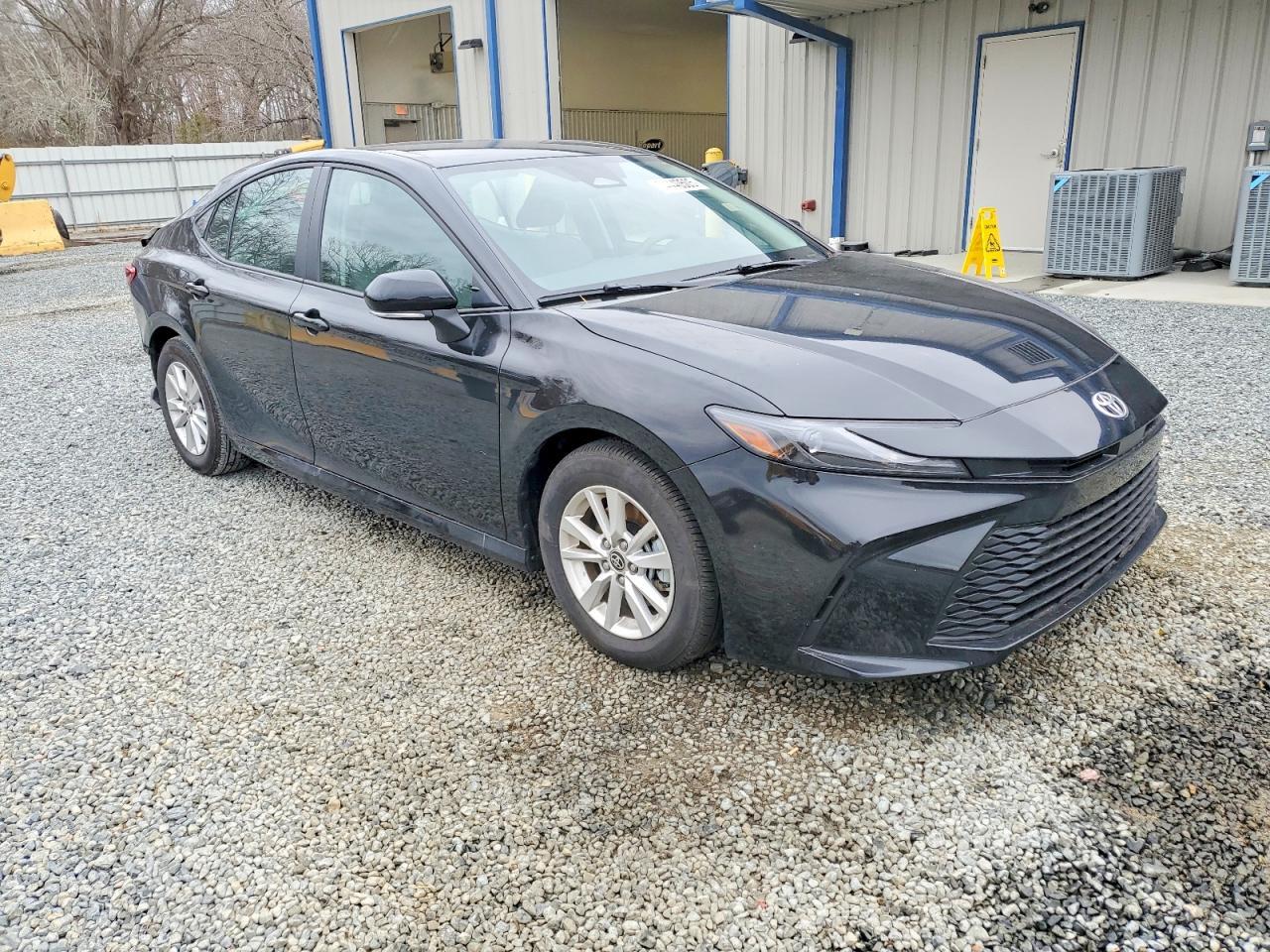 2025 TOYOTA CAMRY