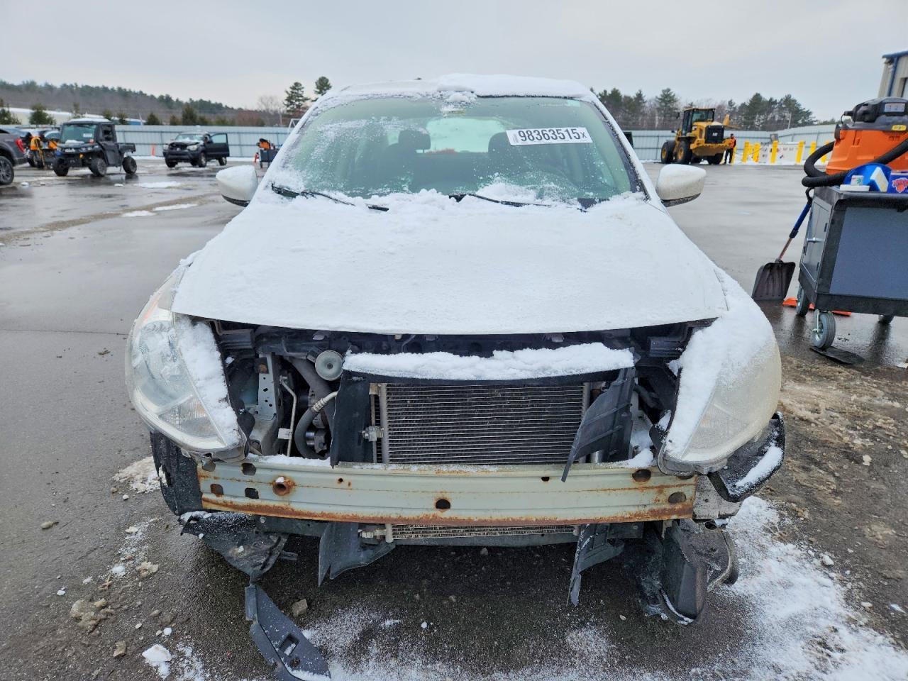 2018 NISSAN VERSA