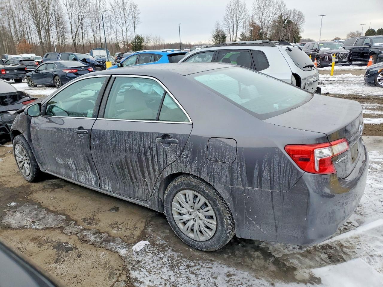 2014 TOYOTA CAMRY
