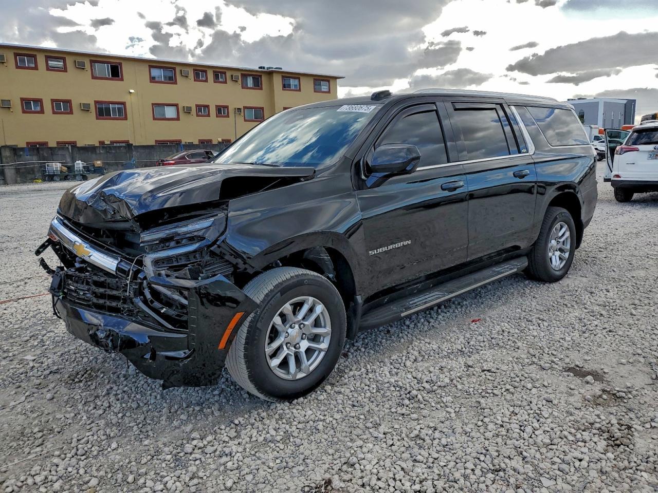 2025 CHEVROLET Suburban