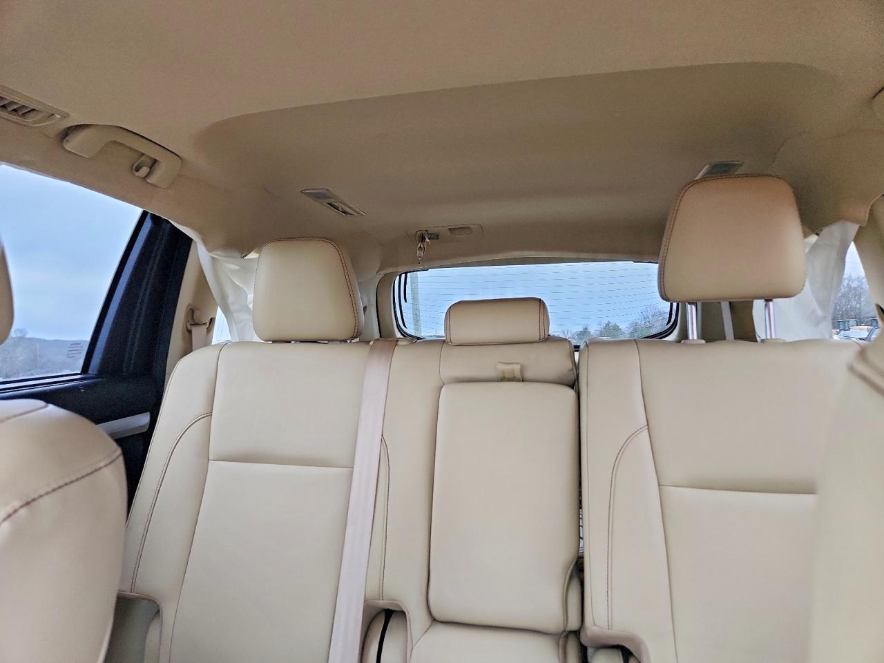 2017 TOYOTA HIGHLANDER