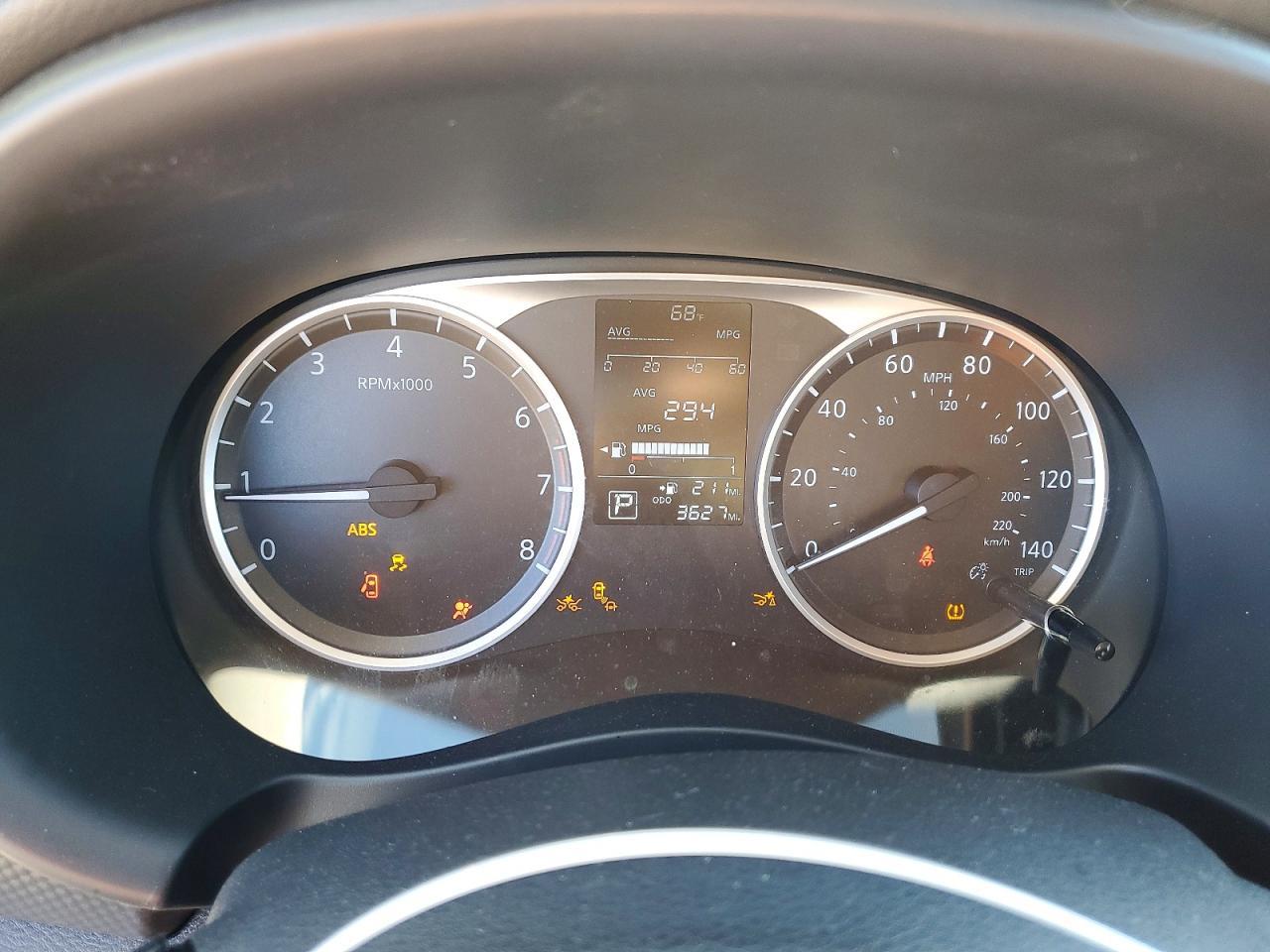 2025 NISSAN KICKS