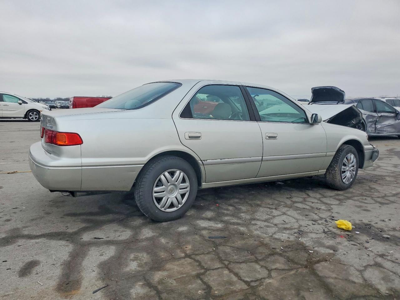 2000 TOYOTA CAMRY