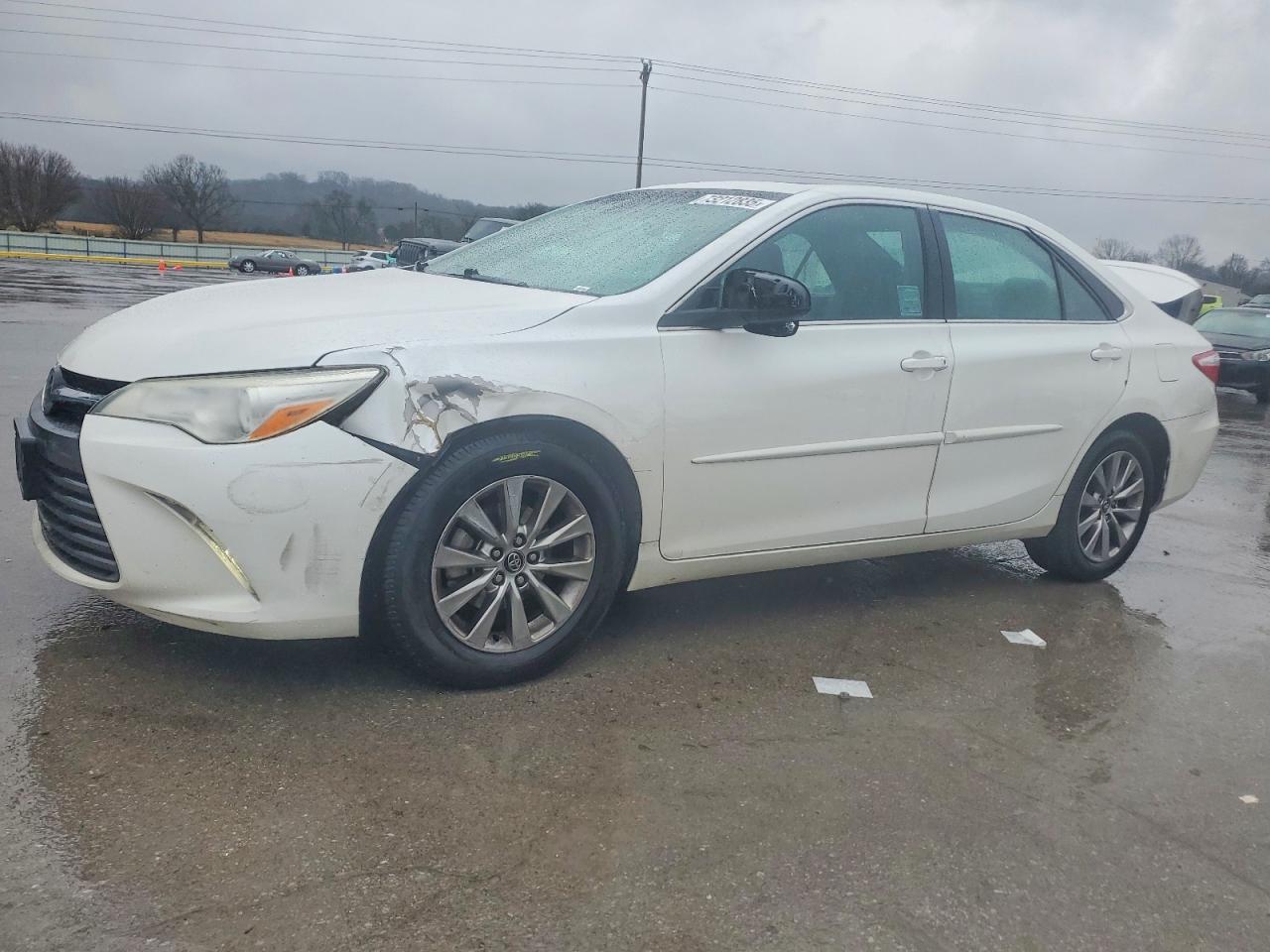2017 TOYOTA CAMRY