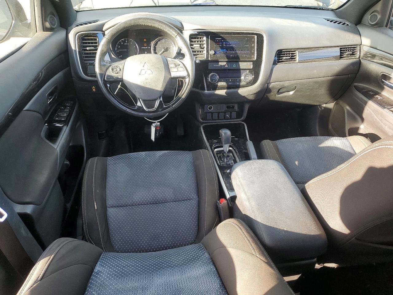2018 MITSUBISHI outlander