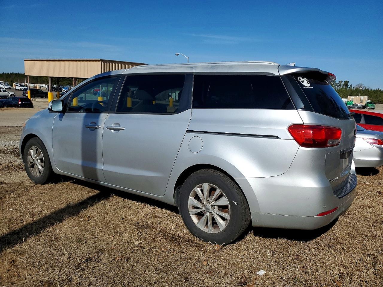 2016 KIA SEDONA
