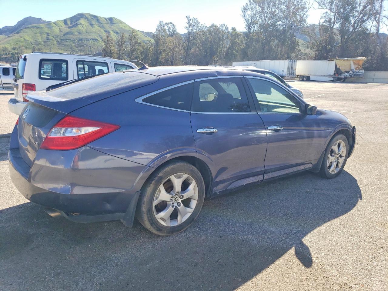 2012 HONDA Crosstour