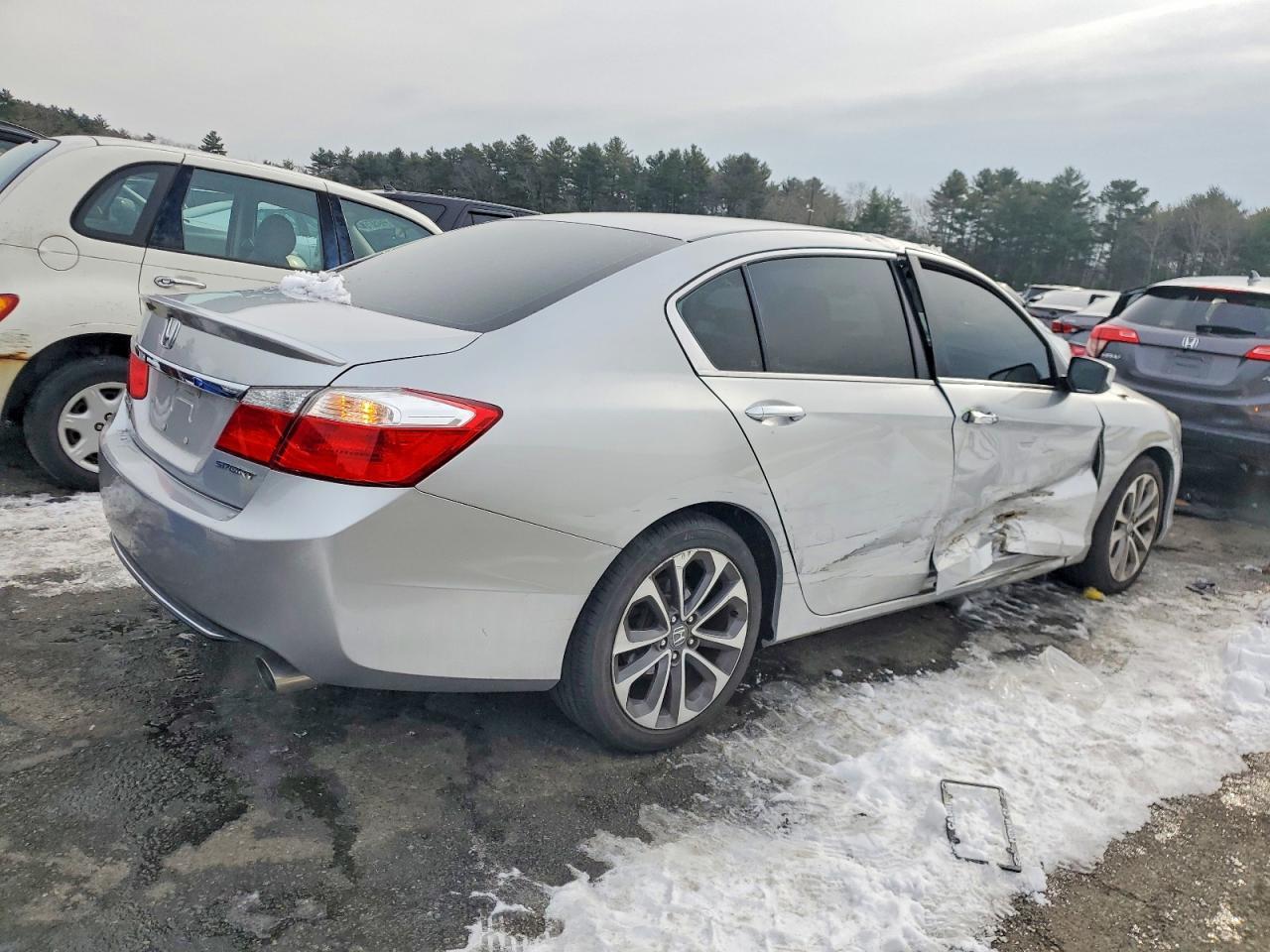2015 HONDA ACCORD