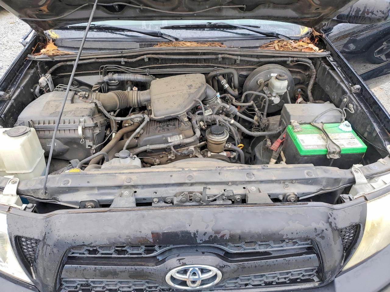2011 TOYOTA TACOMA