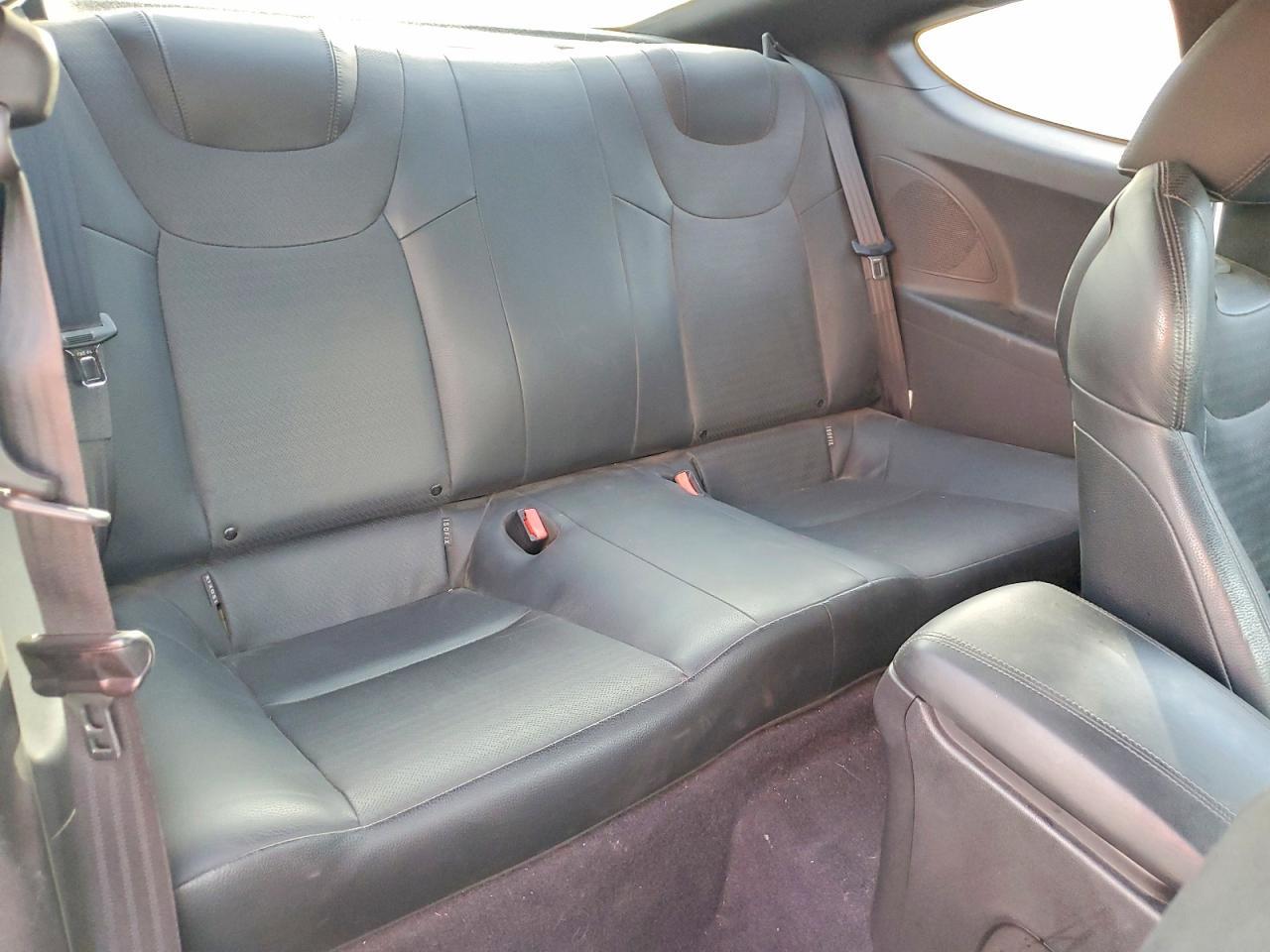 2016 HYUNDAI GENESIS