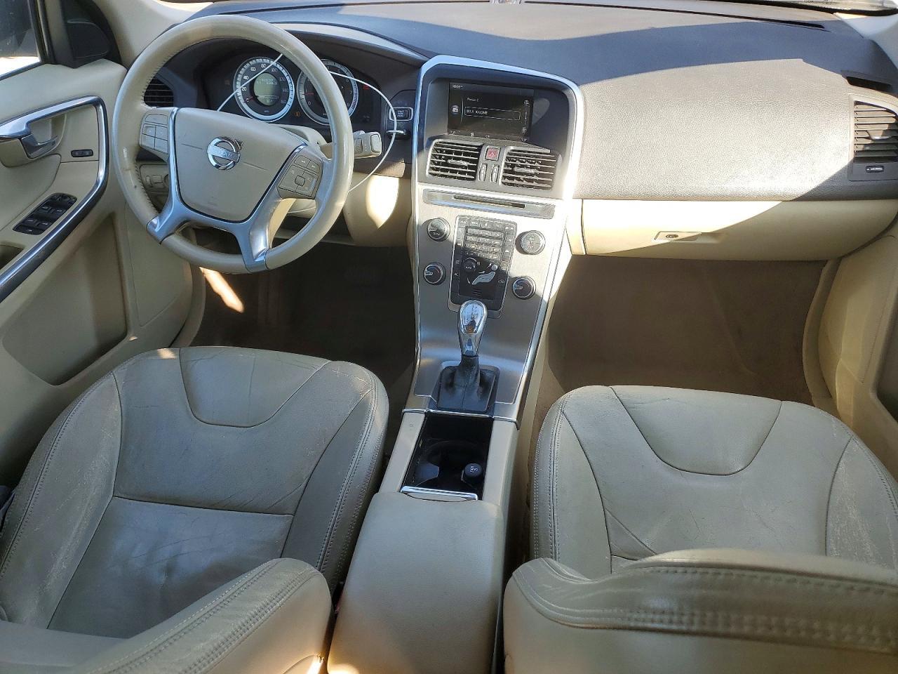 2013 VOLVO XC60