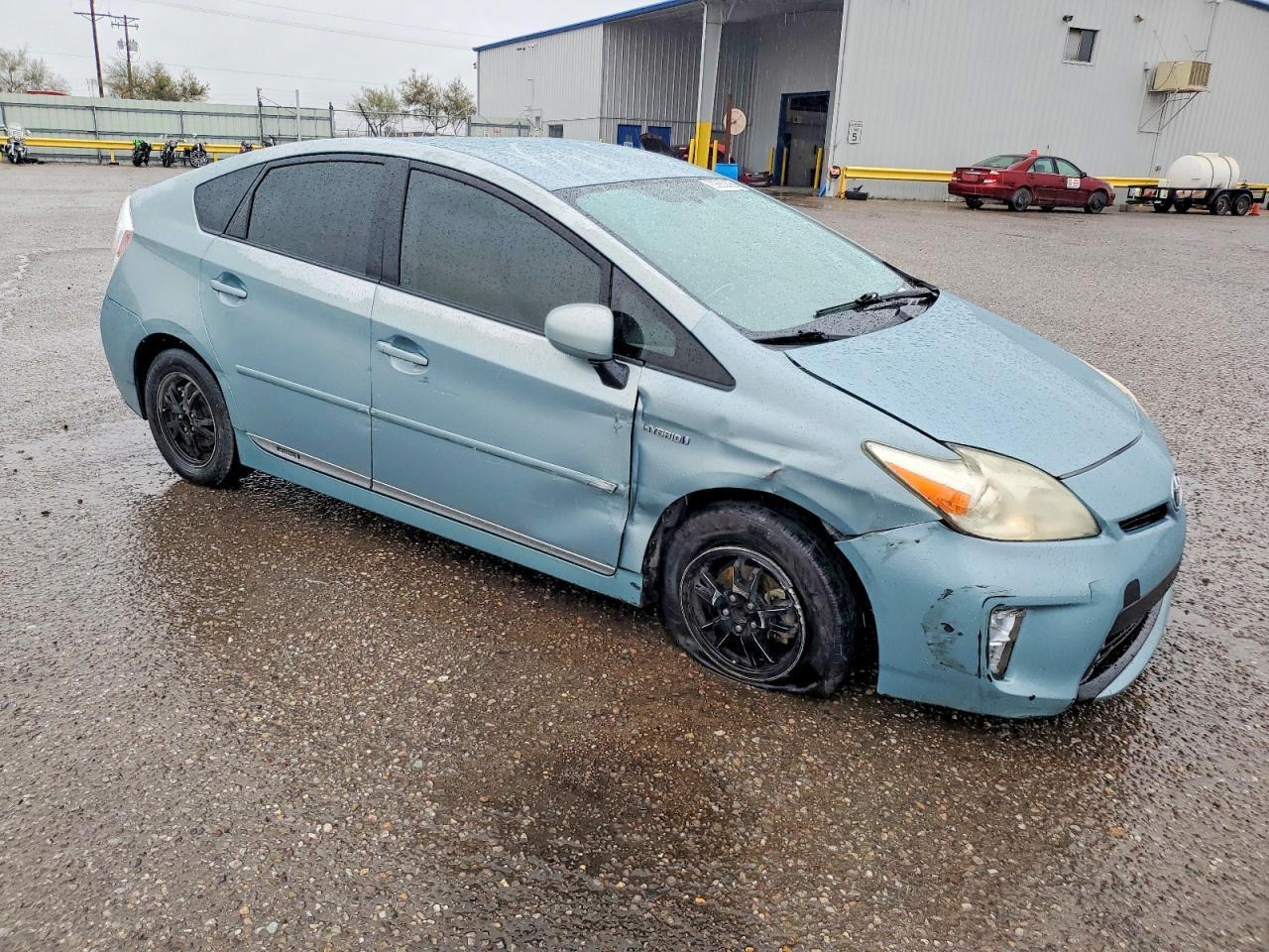 2014 TOYOTA PRIUS
