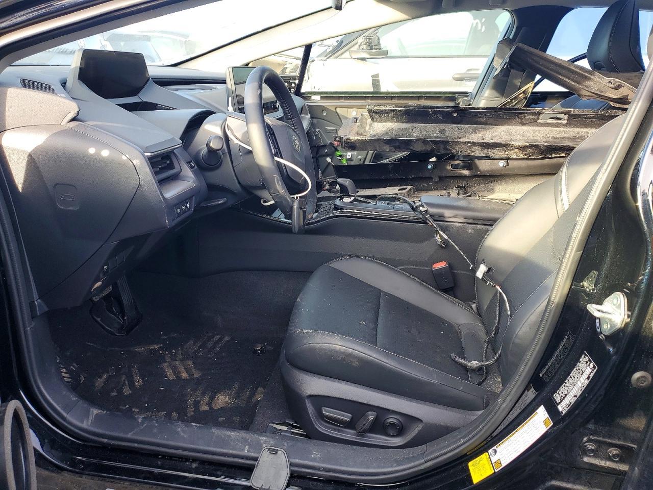 2025 TOYOTA PRIUS