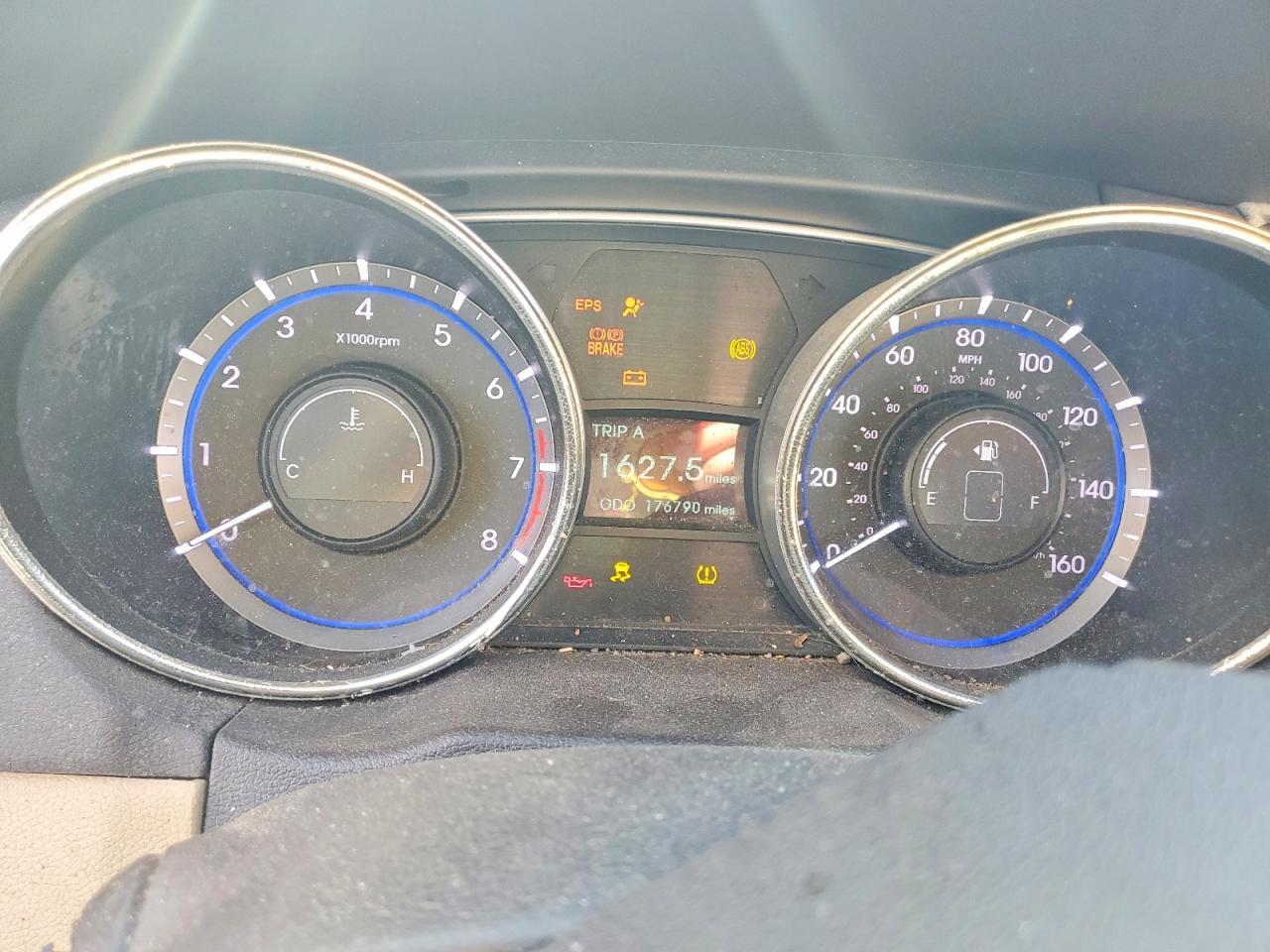 2011 HYUNDAI SONATA