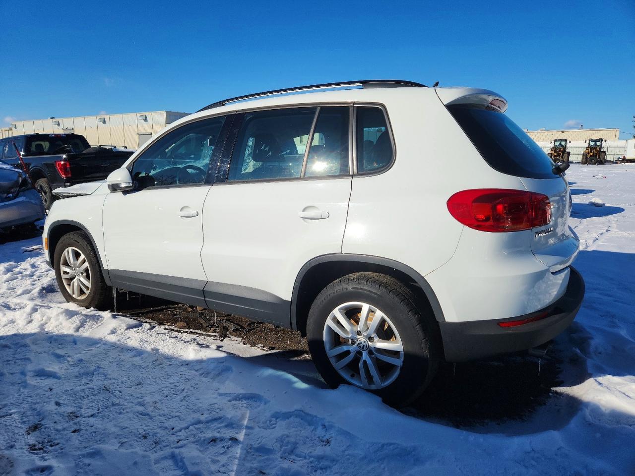 2016 VOLKSWAGEN TIGUAN