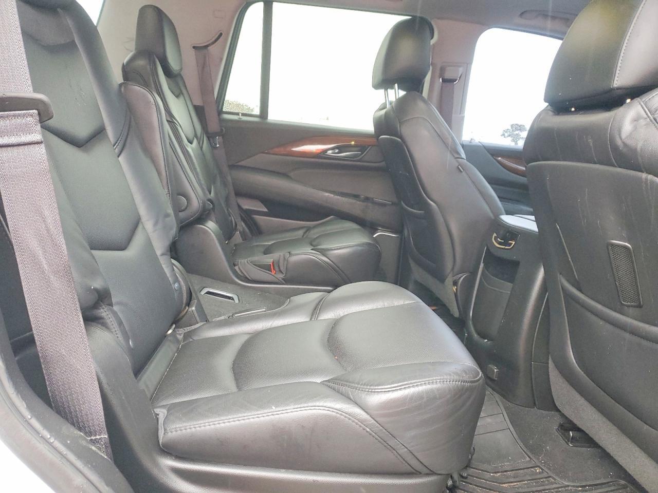 2018 CADILLAC ESCALADE