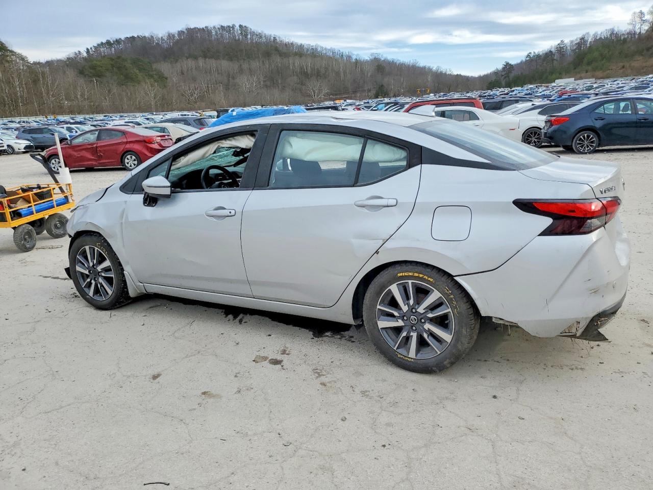 2020 NISSAN VERSA